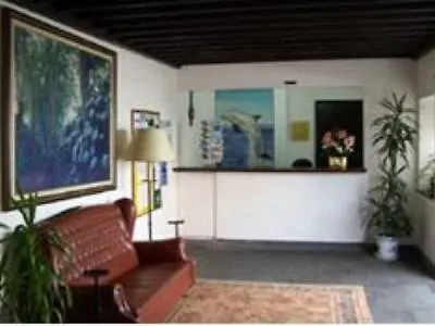 Barracuda Aparthotel 3*