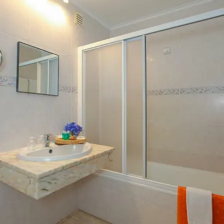 Barracuda 3* Ponta Delgada