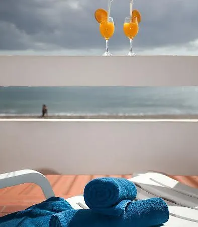 Barracuda Apartahotel Ponta Delgada