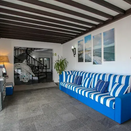 Barracuda Apartahotel