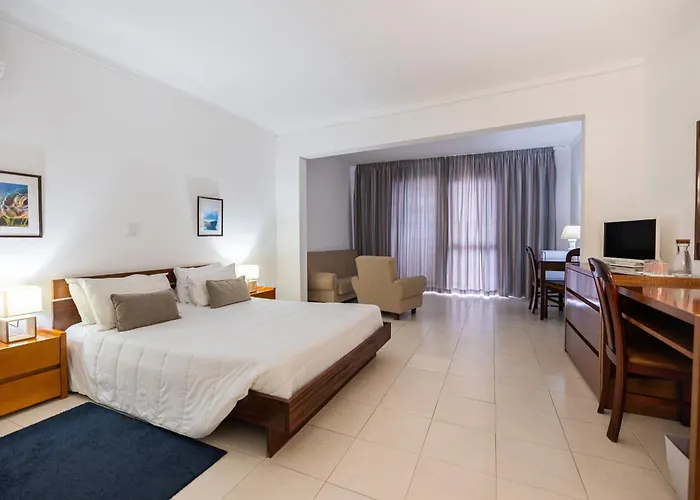Aparthotel Barracuda Ponta Delgada (Sao Miguel)