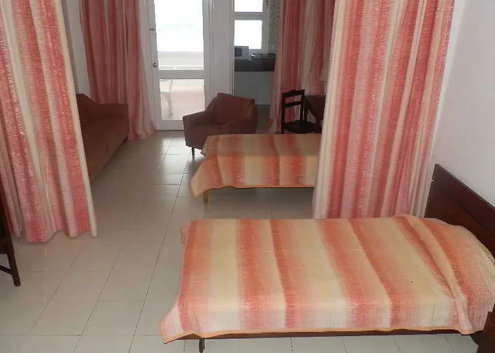 Barracuda Ponta Delgada (Sao Miguel)